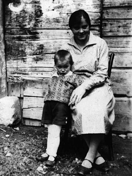 Aste bambino con la mamma
