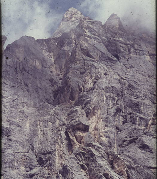 La parete della Canna d'Organo vista da sotto.