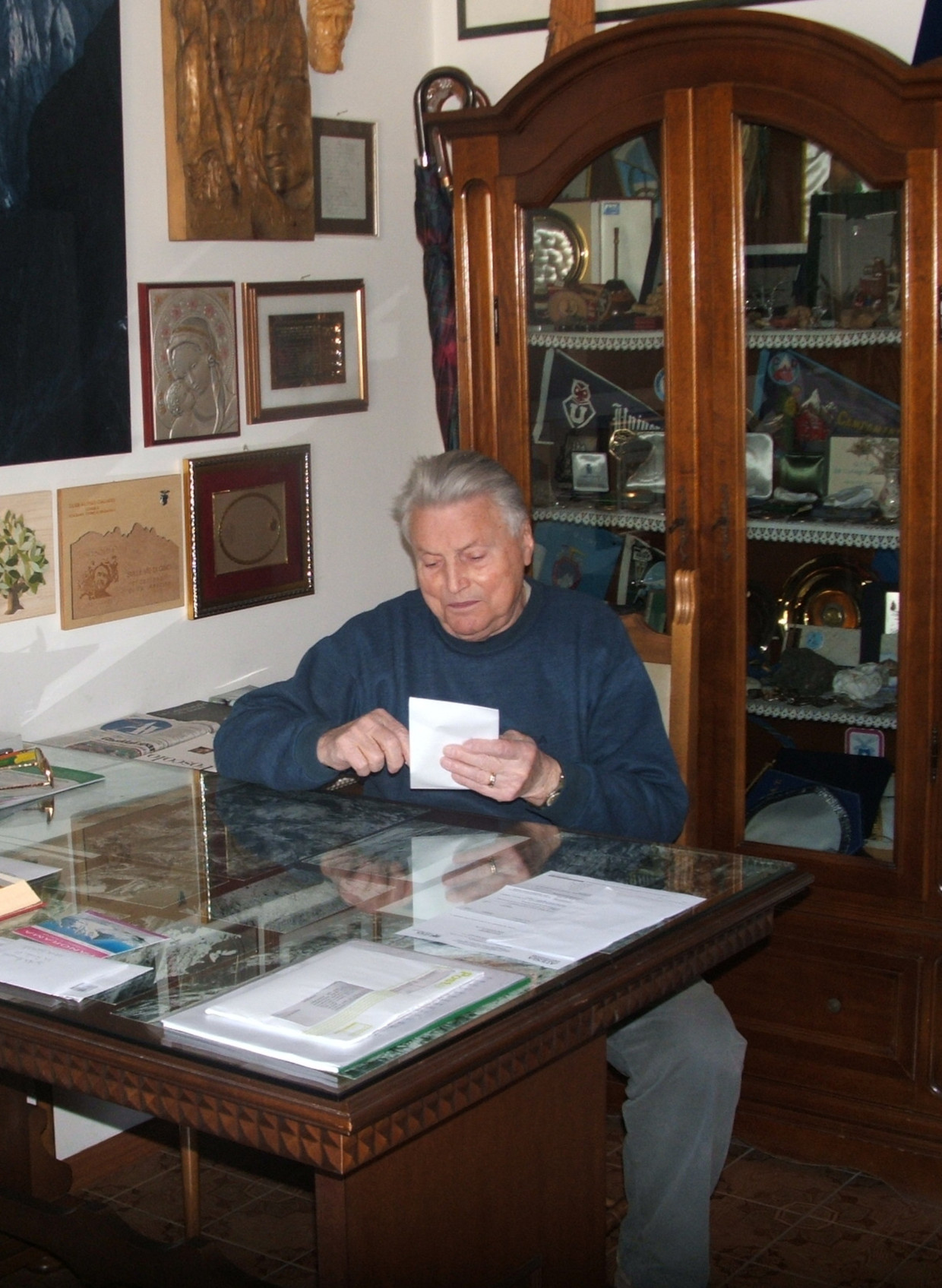 scrivimi aste nello studio